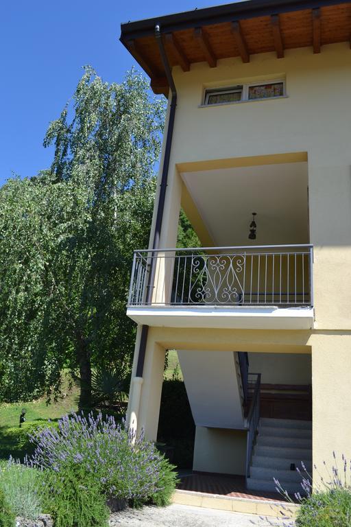 Comova Apartment Maslianico Екстериор снимка